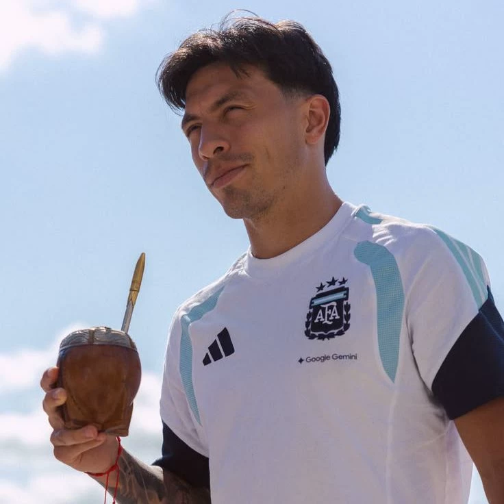 Lisandro Martínez thumbnail