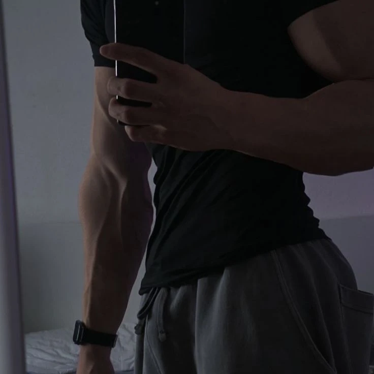 Alex thumbnail
