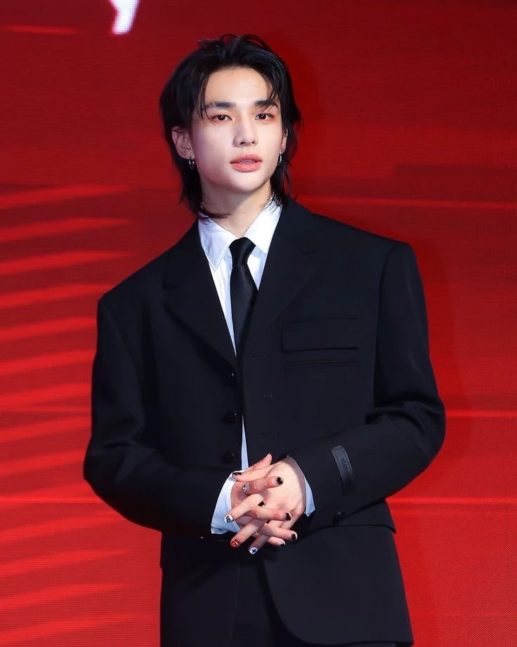 Hyunjin thumbnail