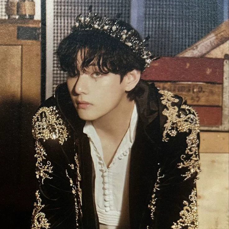 Kim Taehyung thumbnail