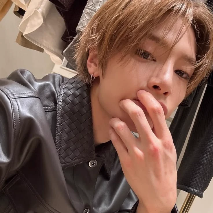 Jeongin thumbnail