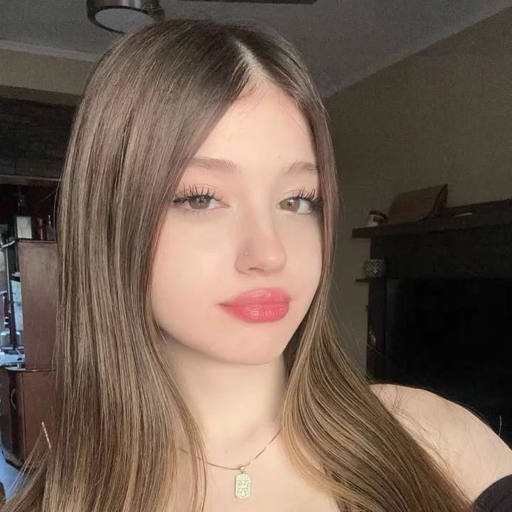 Chloe thumbnail