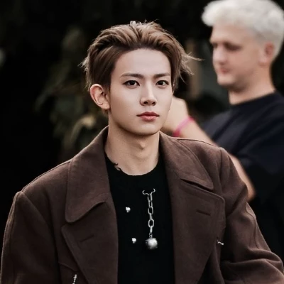 Lee Heeseung thumbnail