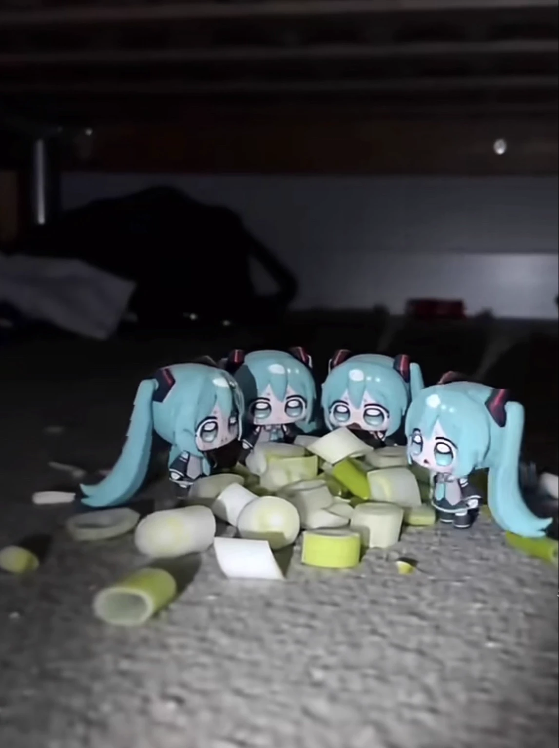 The four Mikus thumbnail