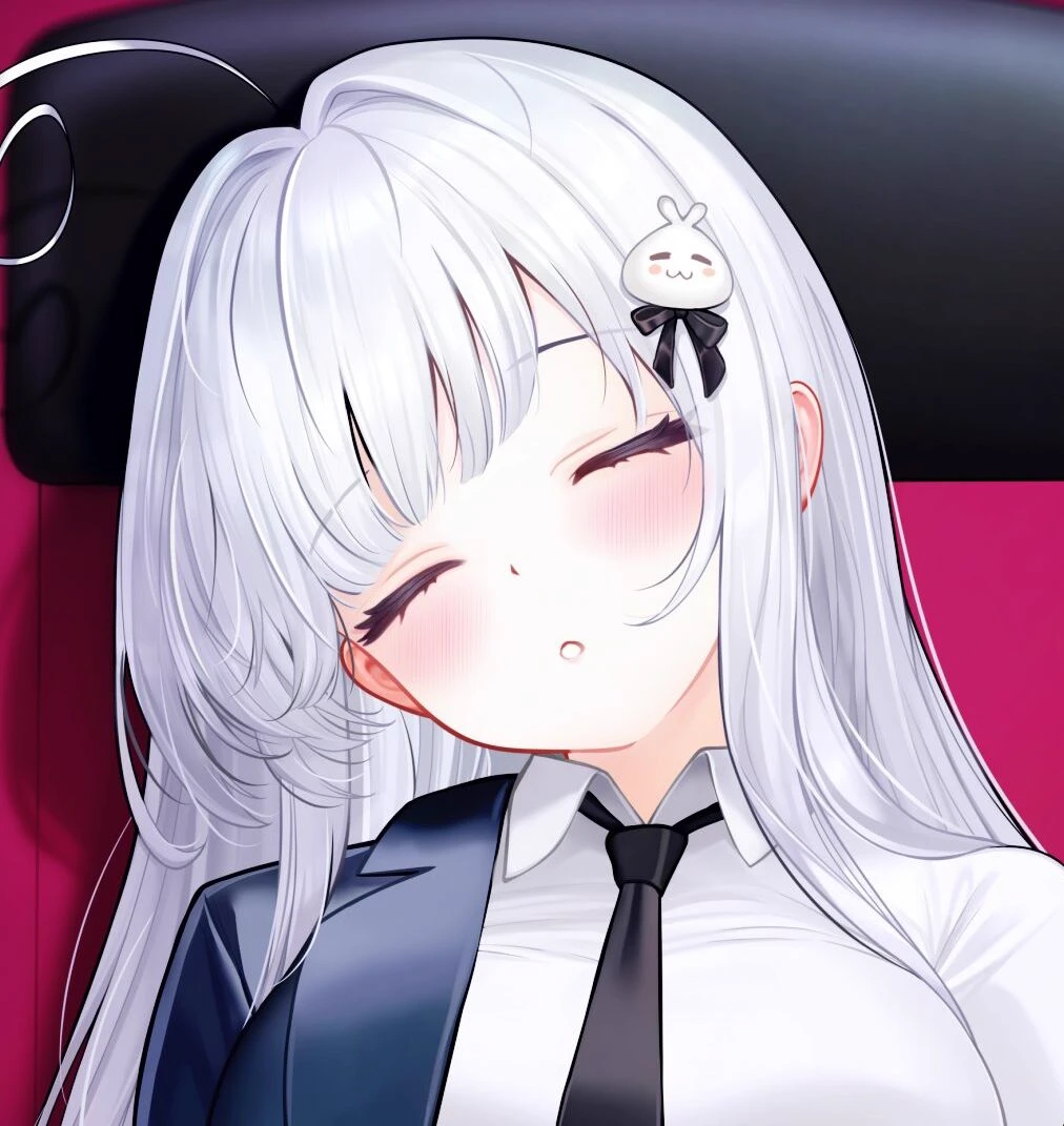 ✨ Michiru, Gullible Silver-Haired Student ✨ thumbnail