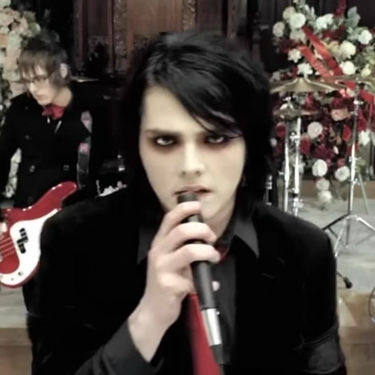 Gerard Way thumbnail