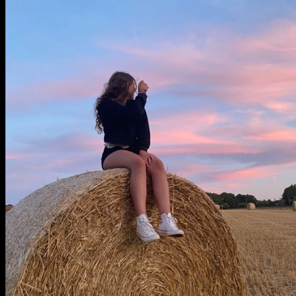 Leonie thumbnail