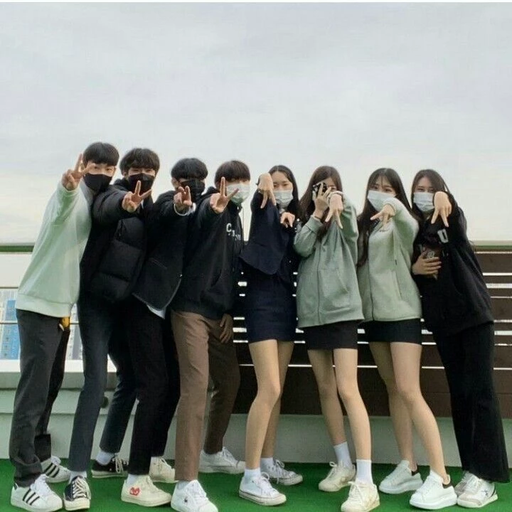 Group of 8 thumbnail