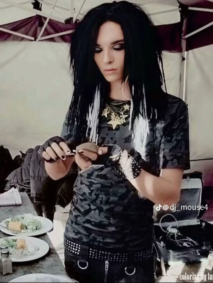 Bill Kaulitz thumbnail