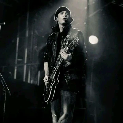 Tom Kaulitz thumbnail