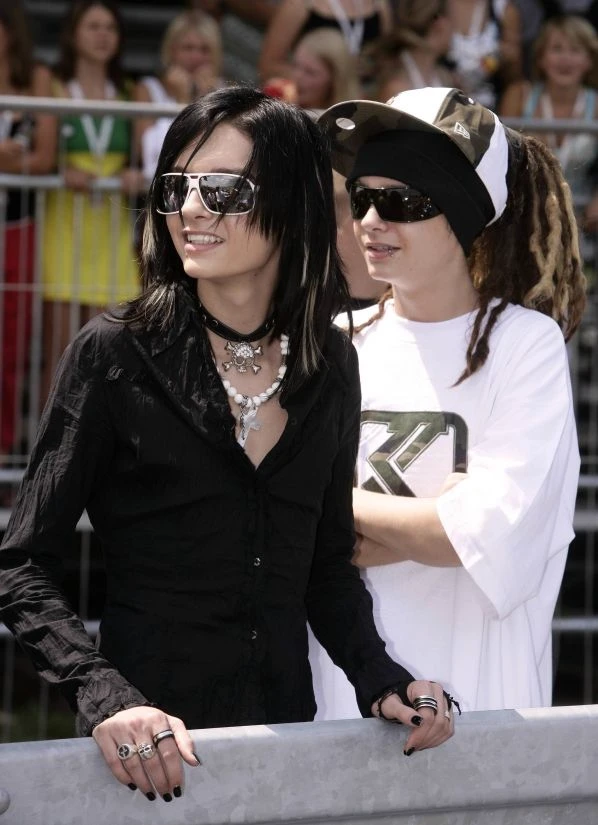 Tom and Bill Kaulitz thumbnail