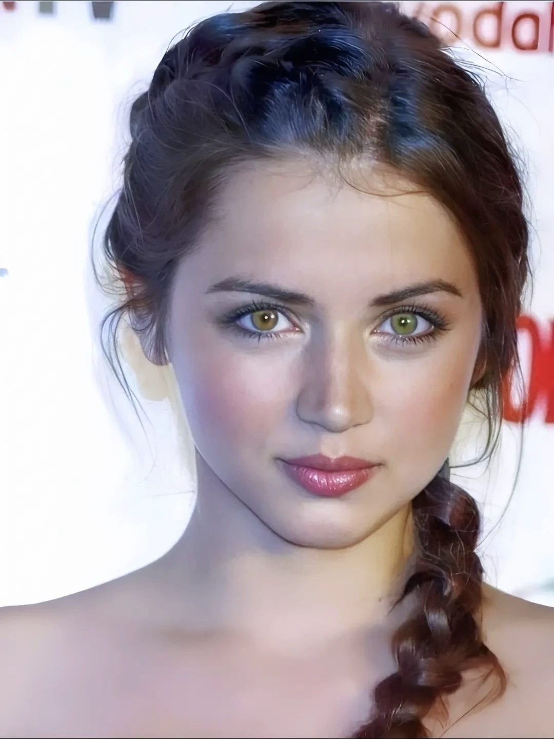 Ana de Armas thumbnail
