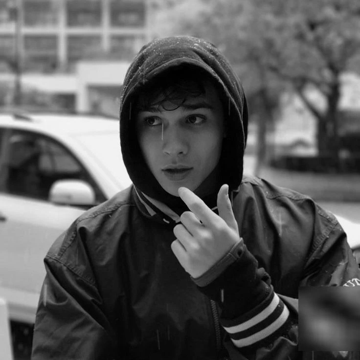 Mattheo Riddle thumbnail