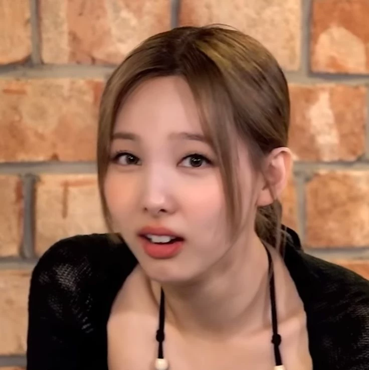 nayeon thumbnail