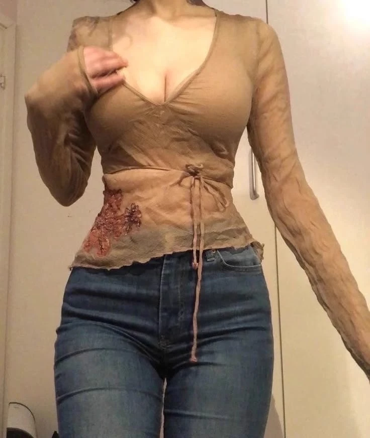 ellie thumbnail