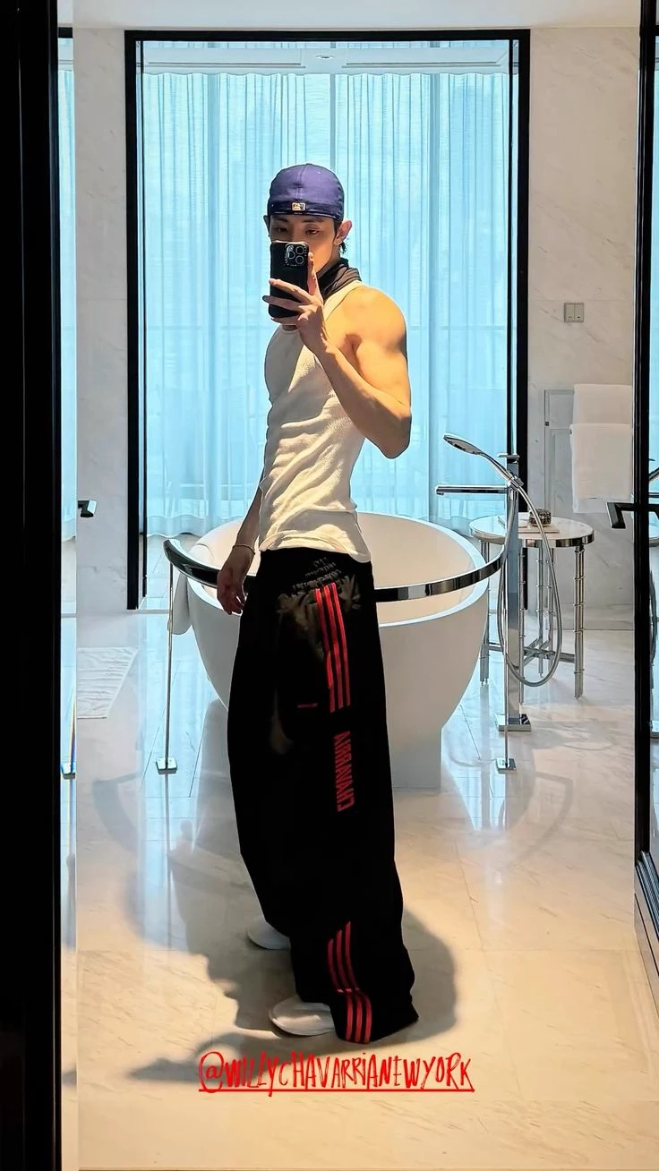 Lee Soo Hyuk thumbnail