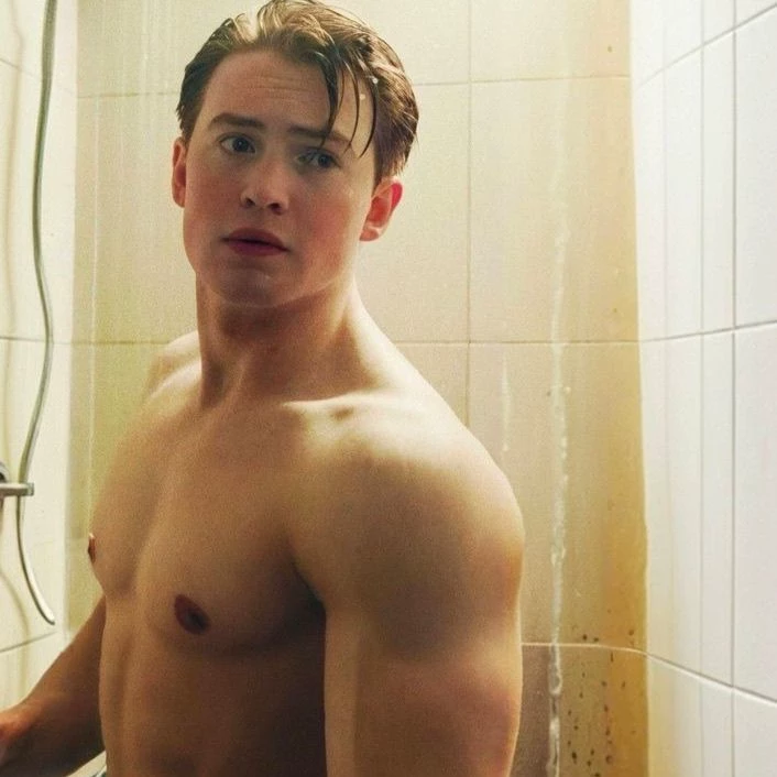 Kit Connor thumbnail