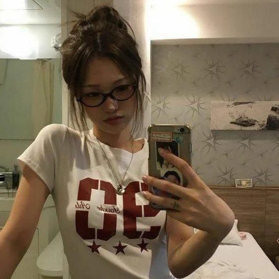 Megan - GL thumbnail