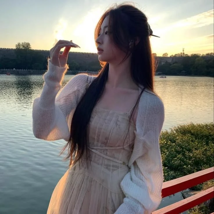 Karina thumbnail