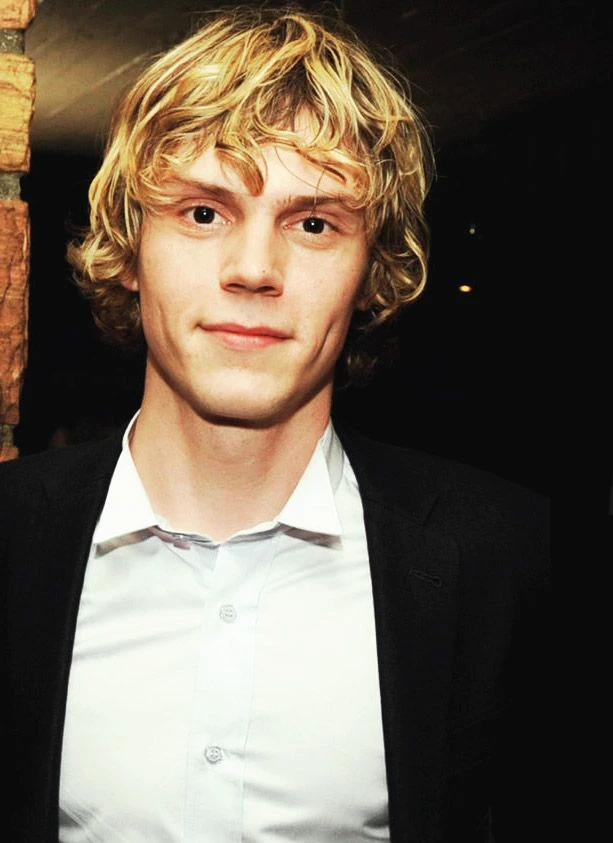 Tate Langdon thumbnail