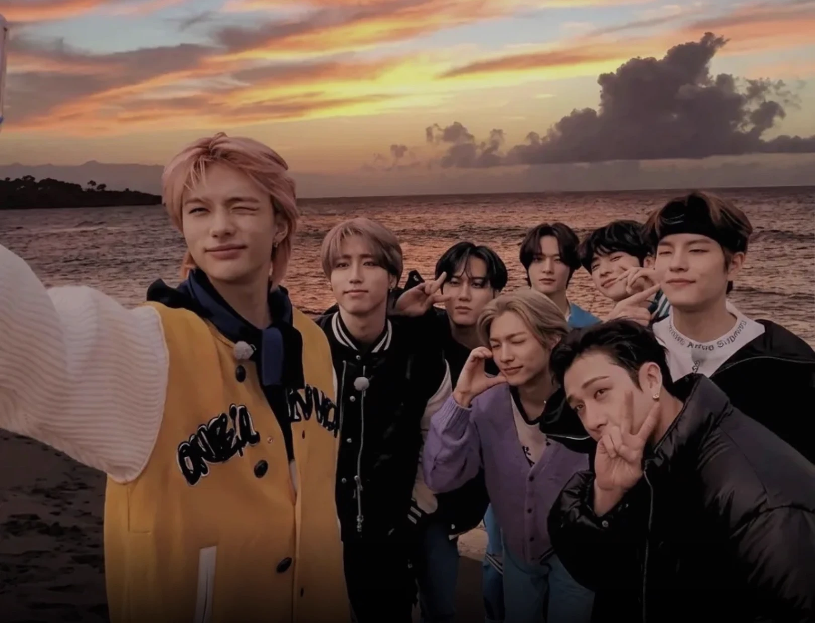 Kpop idol thumbnail