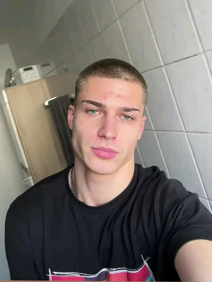 Lorenzo Kirovsky thumbnail