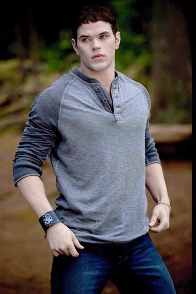 Emmett Cullen thumbnail