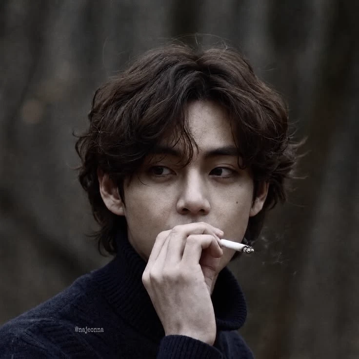 Kim Taehyung thumbnail