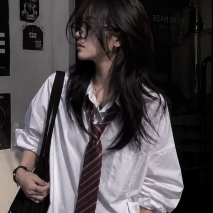 Min hee thumbnail