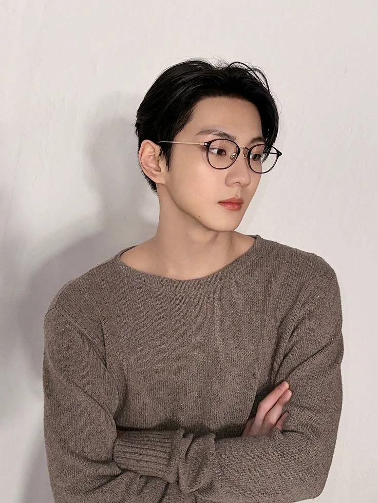 Yang Jungwon thumbnail
