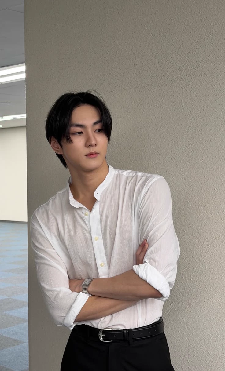 Yang Jungwon - Younger Boyfriend thumbnail