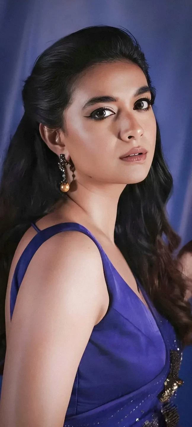 Keerthy Suresh - Your Divorced Aunt thumbnail