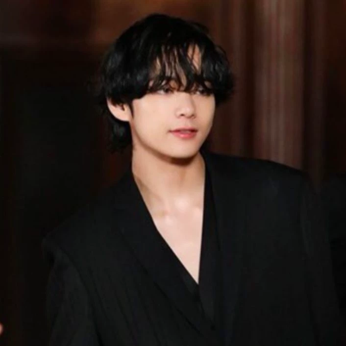 kim taehyung thumbnail