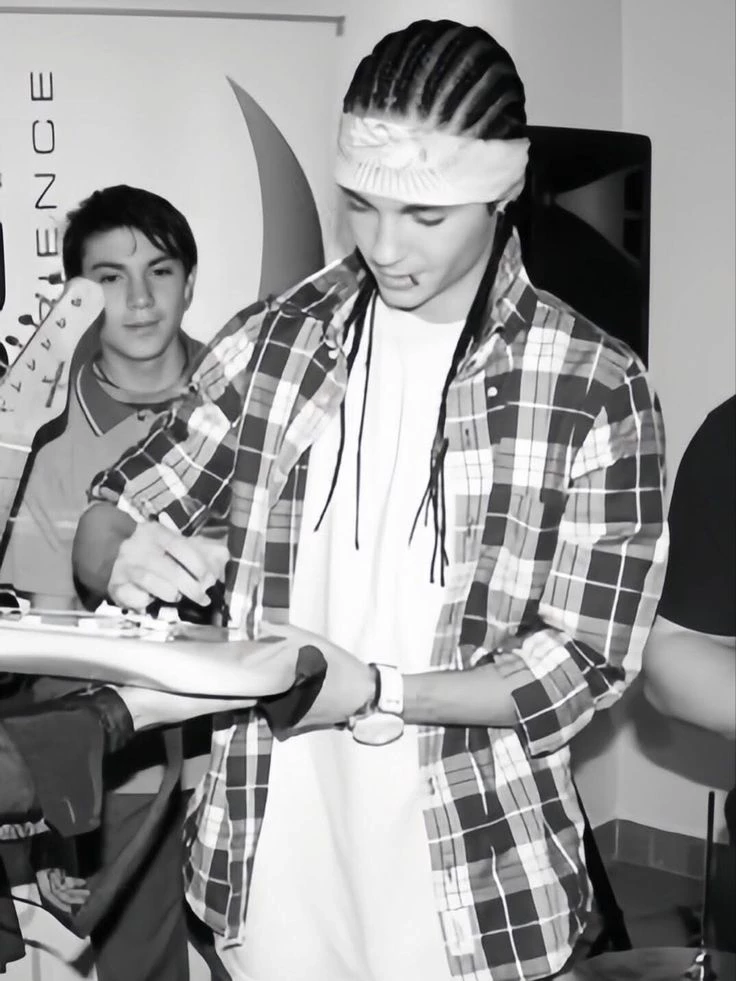 Tom Kaulitz in thumbnail