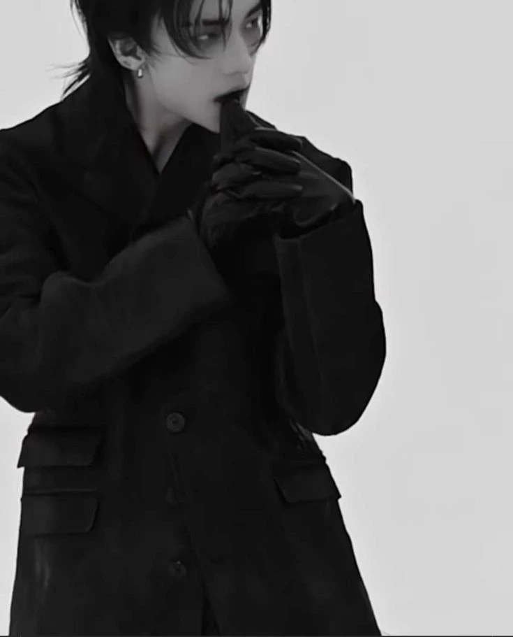 Hyunjin thumbnail