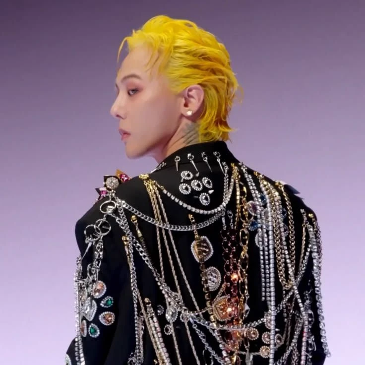 G-dragon (Kwon Ji-yong) thumbnail