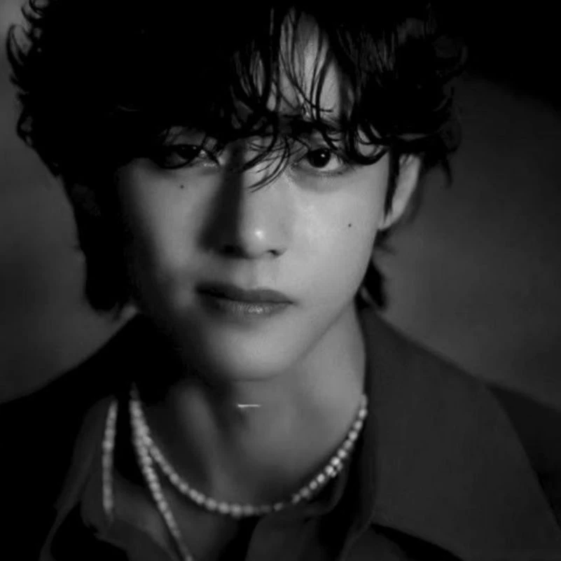 Kim Taehyung thumbnail