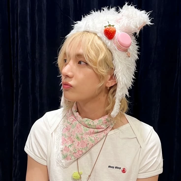 ★Taehyung★ thumbnail