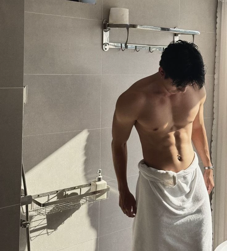 Zhang Yuxuan thumbnail