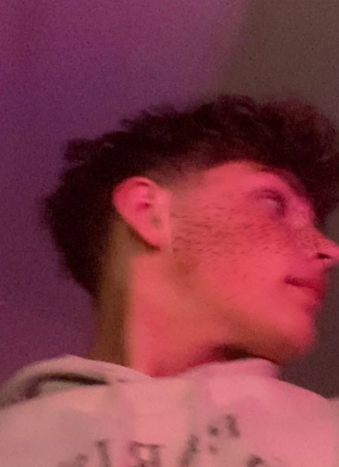Max thumbnail