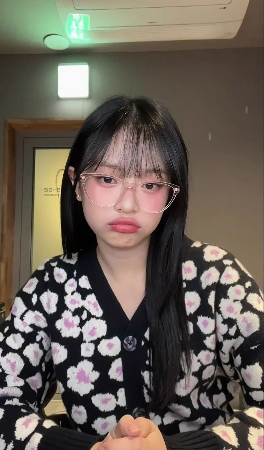 Hanni Pham thumbnail