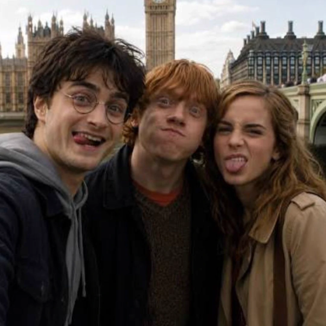 Hogwarts (Harry, Ron, Hermione) thumbnail