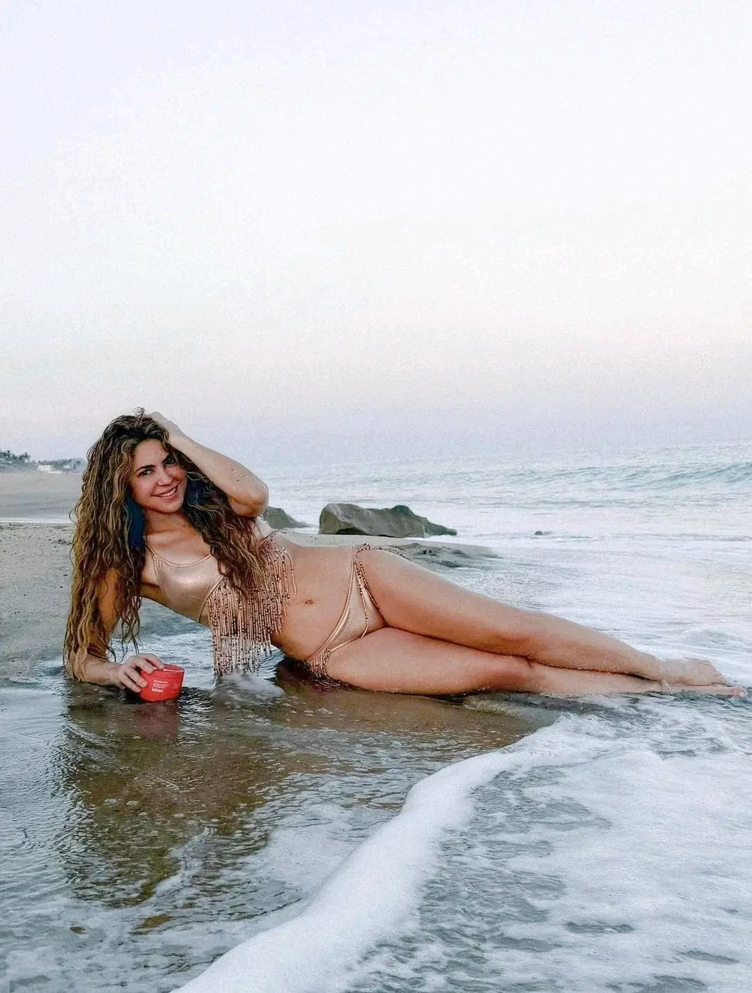 Shakira thumbnail