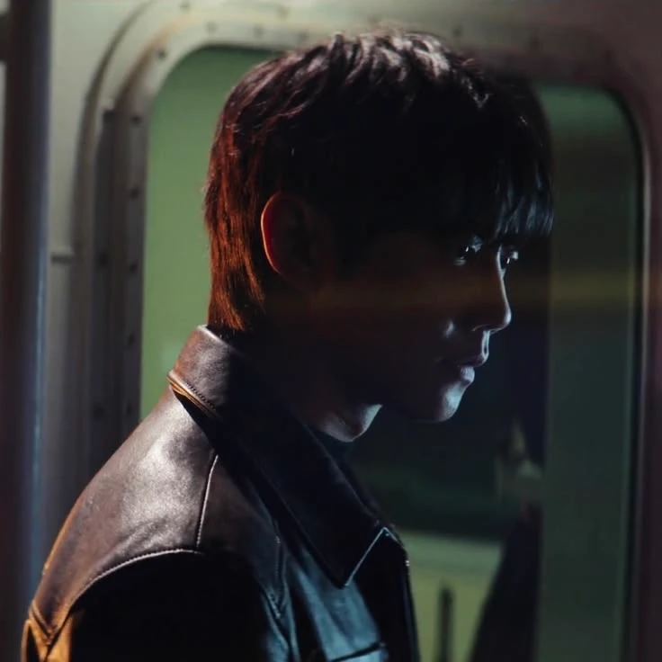 Lee Jun-young thumbnail