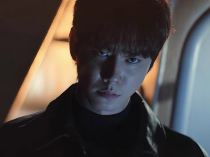 Lee Jun-young thumbnail