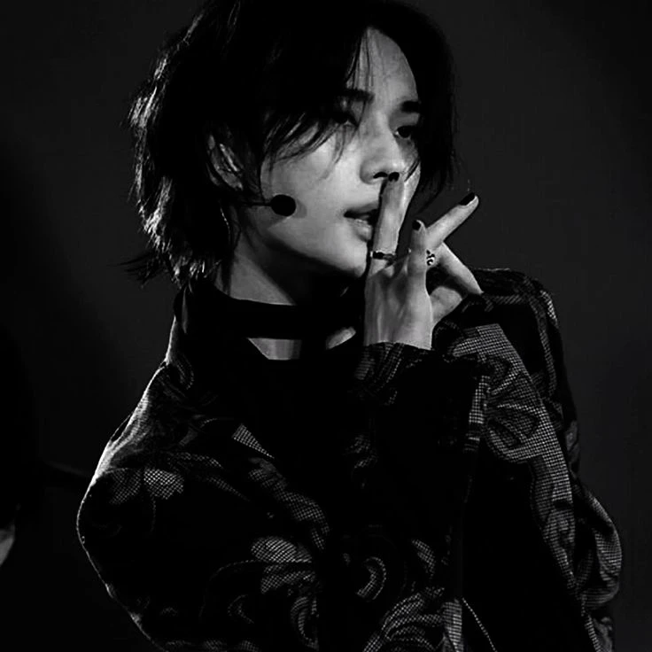 Hyunjin - Neighbor thumbnail