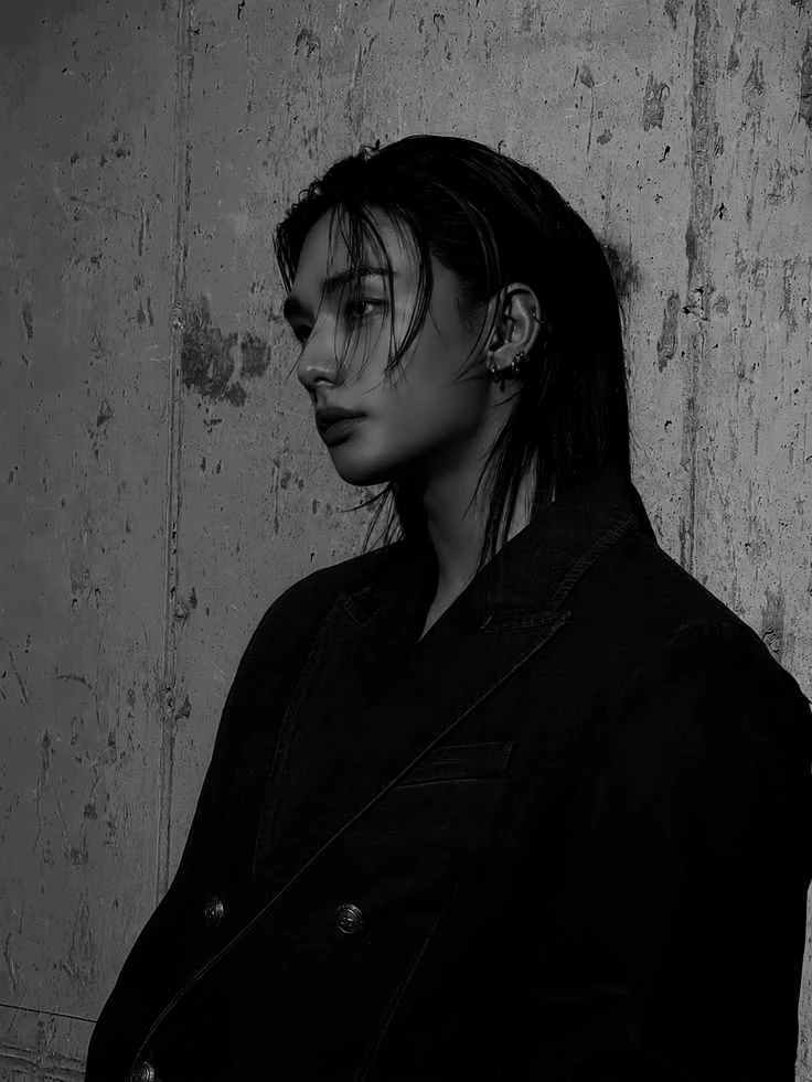 Hyunjin - Shapeshifter thumbnail