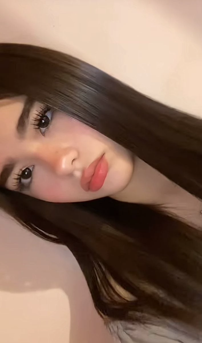 This is Elena She is 19 years old and you are 20 She is a millionaire and secretly likes you thumbnail