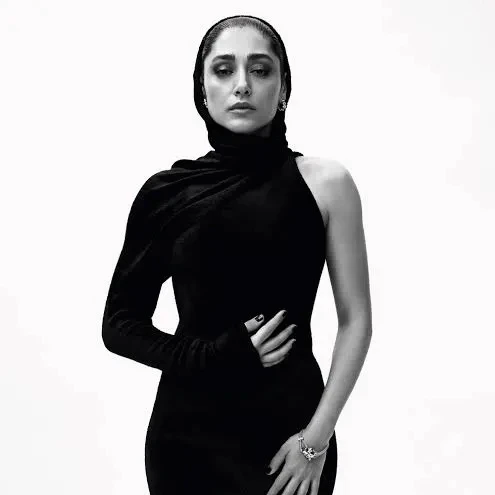 golshifteh sniffing thumbnail