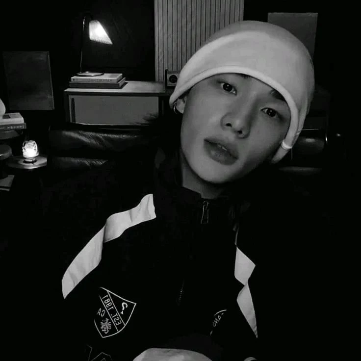 Hyunjin thumbnail